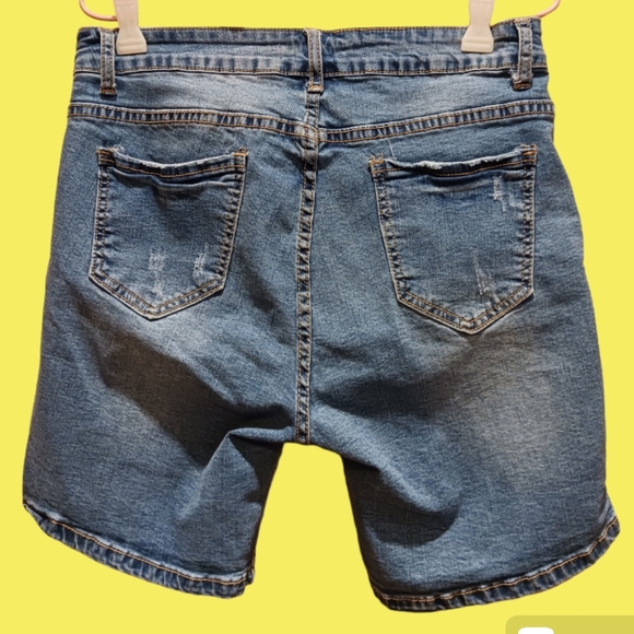 Between Us Denim Shorts 11J EUC - Picture 2 of 8